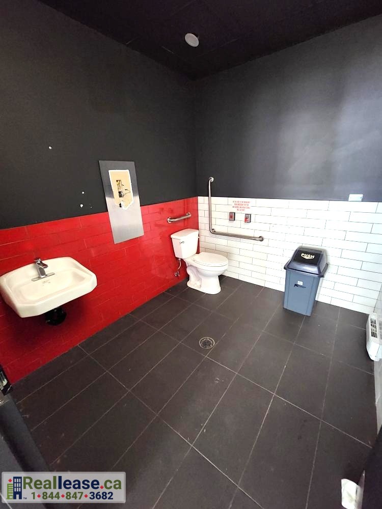 Restaurant for lease in Arthur Ontario - Commercial lease